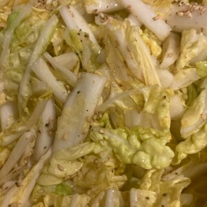 レンジで2分！おすすめ◎簡単！ごま油で白菜サラダ